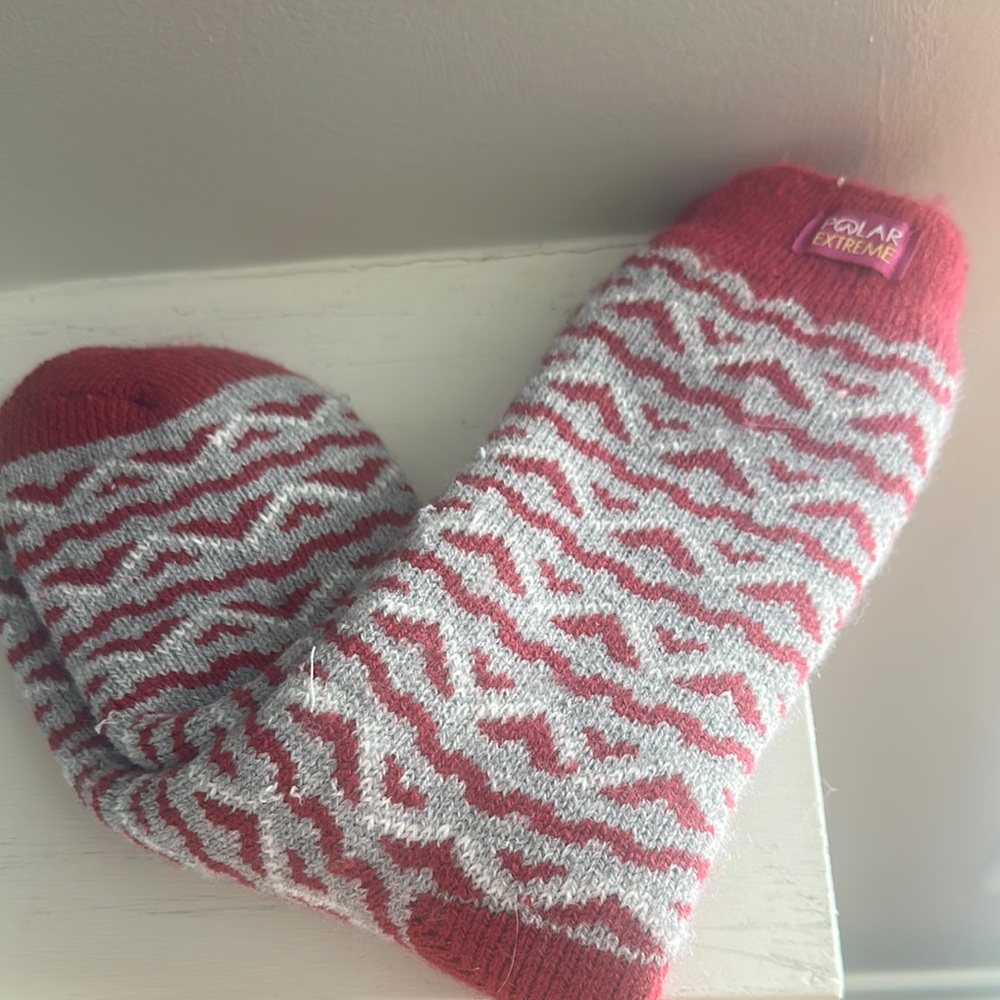 Pink and Gray Hosiery Socks with Wavy Pattern